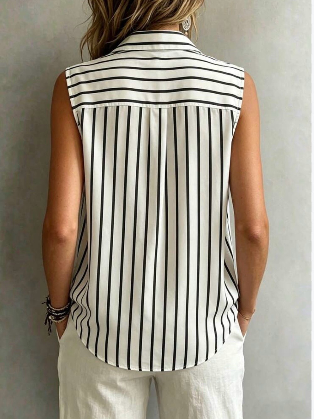 Worthington Black & White Sleeveless Striped Button-Down Top